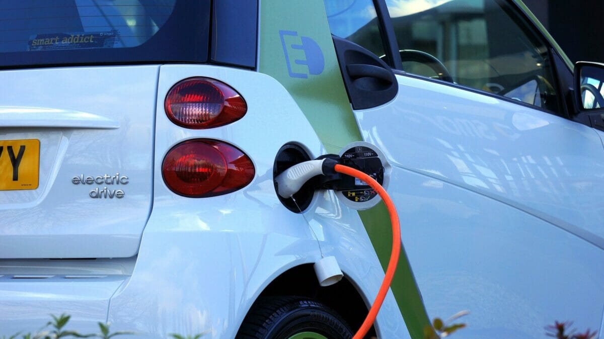 Which European countries are using electric vehicles the least?