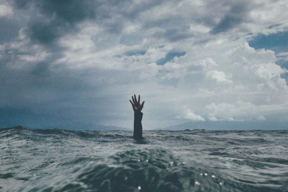 Unsplash - 13/08/2025 - Financial Stress
