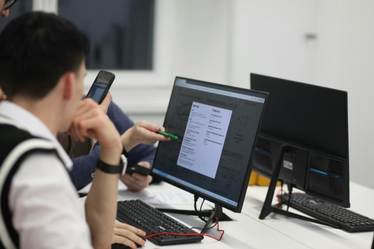 Cutting through the chaos to help advisers take back control of their tech | Nick Ryan and David Mills, Pilot Financial Systems