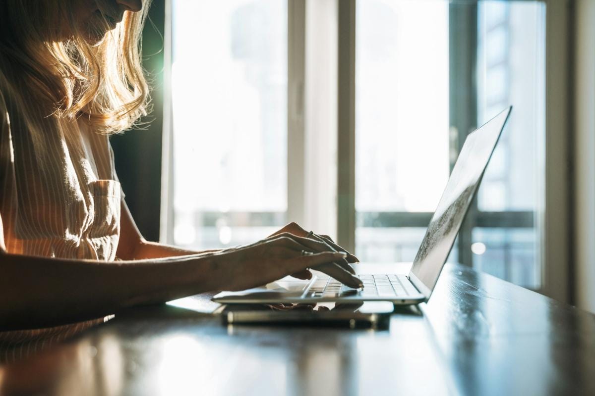 World Mental Health Day |  The role of tech in ensuring advisers feel they belong – Linda Johnstone, Novia Global