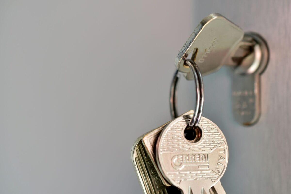 Small housebuilders need better access to finance to help solve housing crisis