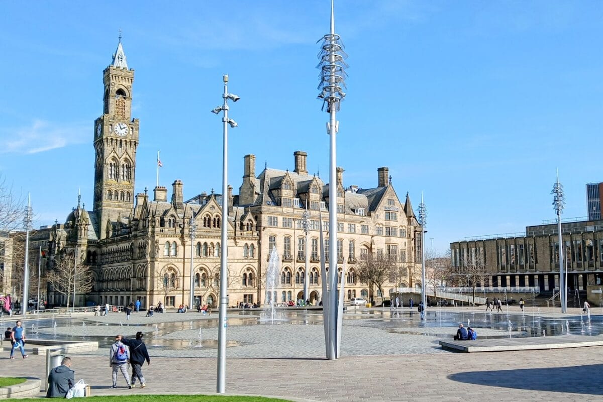 Unsplash - Bradford