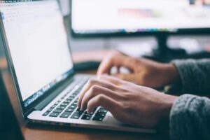 Unsplash - 19/08/2025 - Business and Development